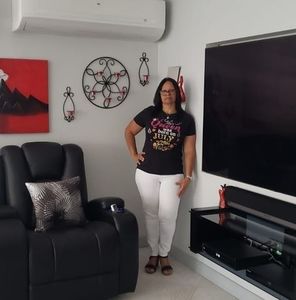 Meet your Posher, Aida esther